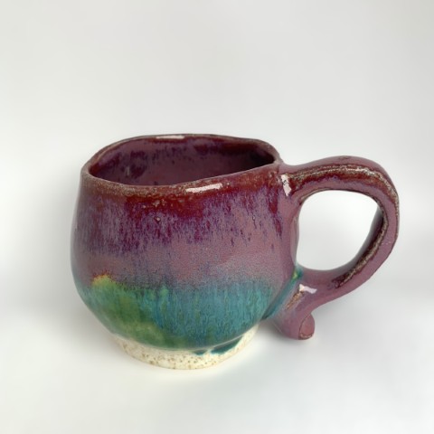 Taza interior morado, exterior morado, verde y blanco con flux